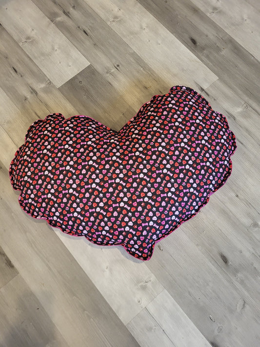 LOVING PAWS HEART BED Large